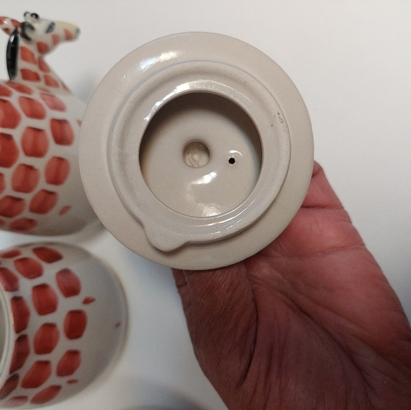 Vintage* (1998) Pier 1 Giraffe Teapot, Creamer and Uncovered Sugar Bowl - Picture 3 of 6